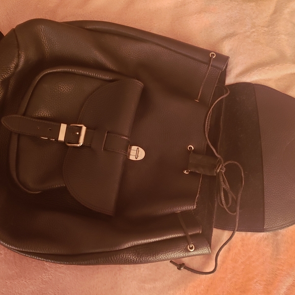 Roots black leather backpack - Picture 8 of 11